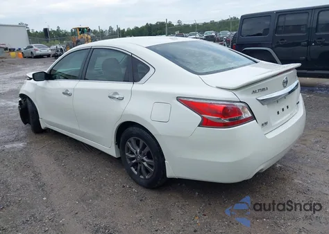 2015 Nissan Altima 2.5 S from USA, damaged, VIN 1N4AL3AP0FC599262